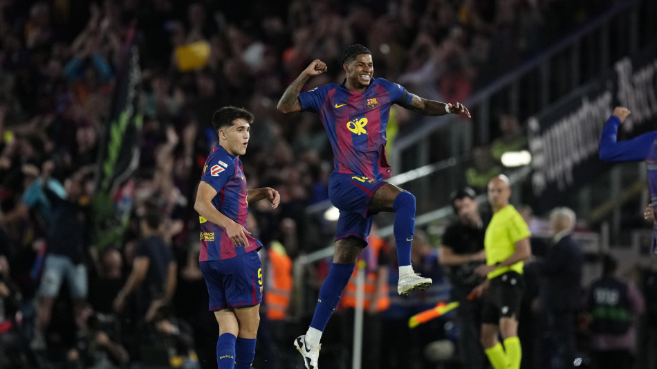 Liga: il Barca vince il 'clasico' con il Real e si laurea campione