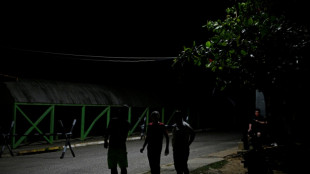 Excarcelan a 46 presos pol&iacute;ticos vinculados con la industria petrolera en Venezuela