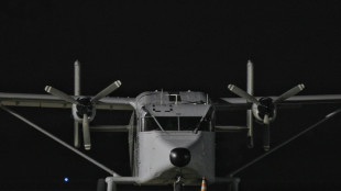 Avi&oacute;n de "los vuelos de la muerte" de la dictadura regresa a Argentina