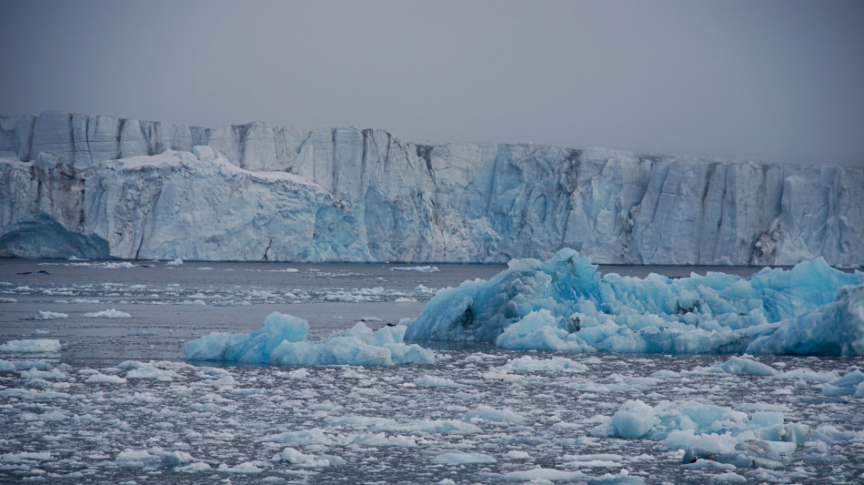 Antigelo e freddo svelano il labile confine tra ghiaccio e acqua