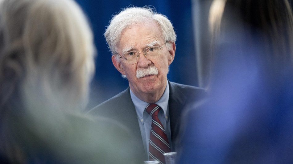 Bloomberg, 'John Bolton è stato incriminato'