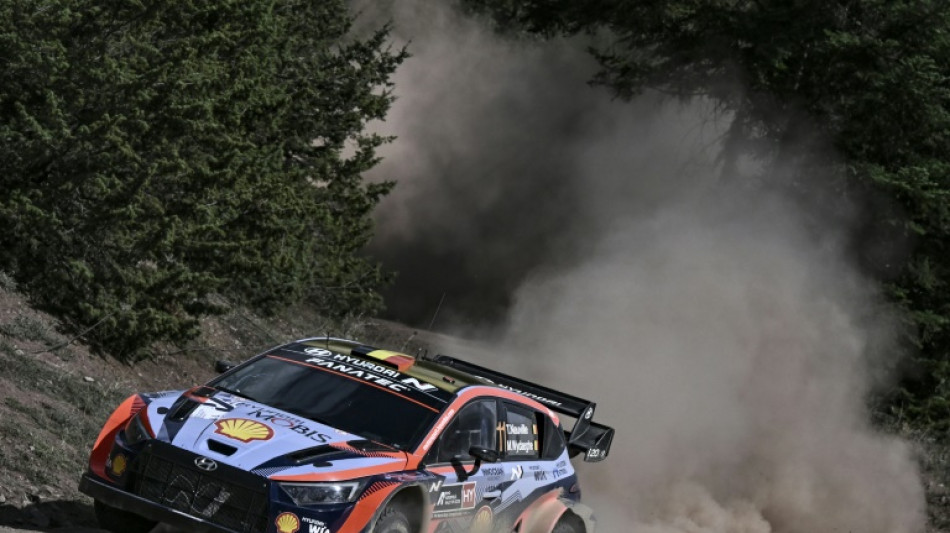 Neuville logra la victoria en el Rally del Acr&oacute;polis con pleno de Hyundai en el podio