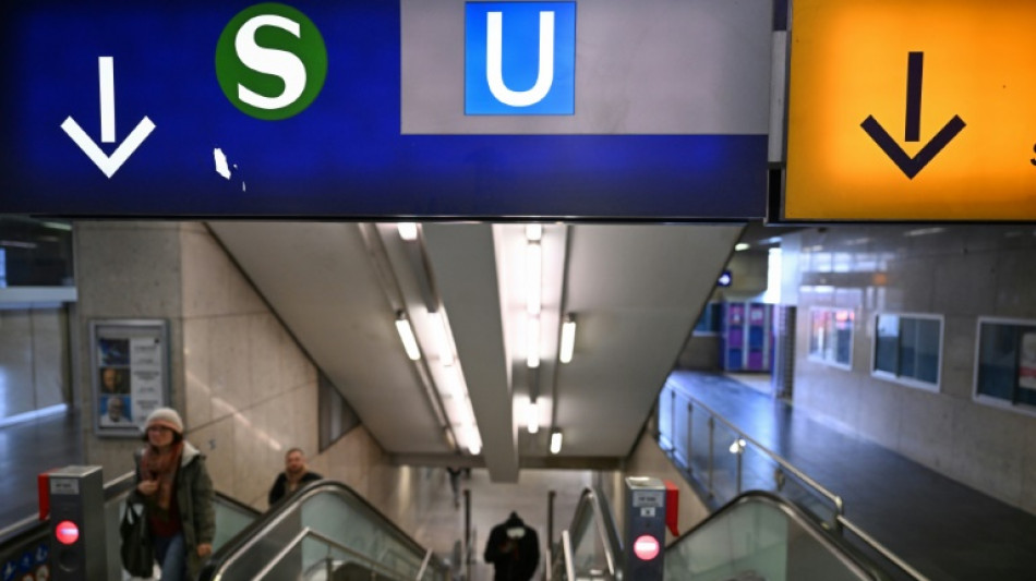 T&ouml;dlicher Unfall mit U-Bahn in Hessen: 37-J&auml;hrige zu Fu&szlig; in Gleisbett unterwegs