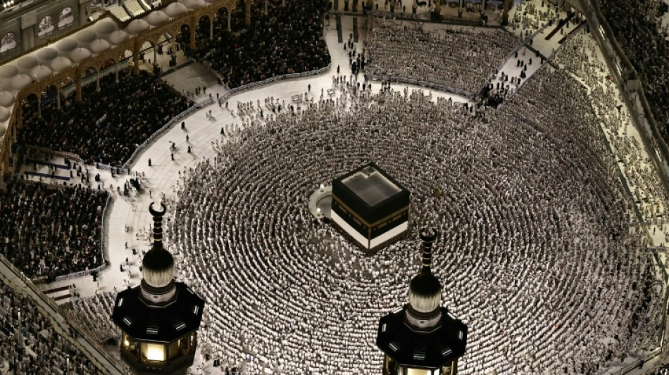 Plus d'un million de musulmans entament le hajj, en pleines tractations de paix
