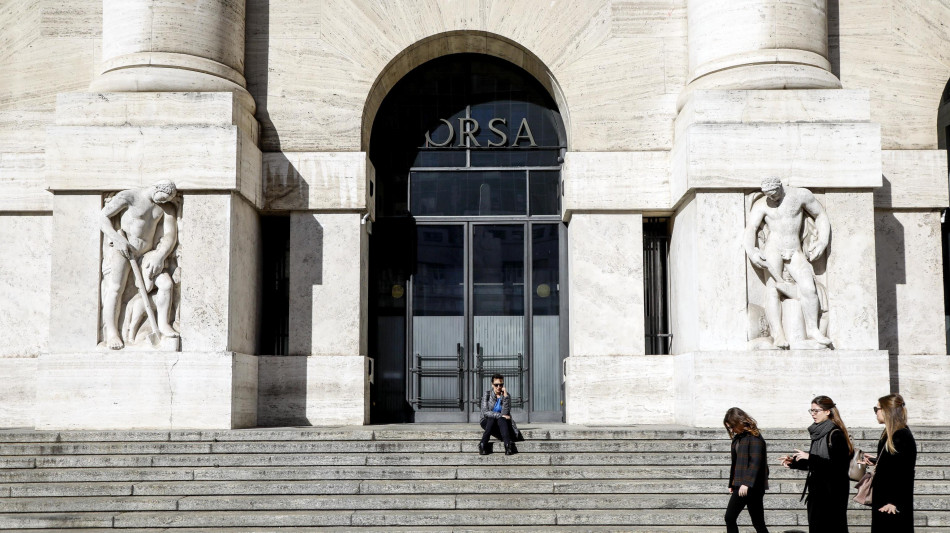 Borsa: Milano chiude in calo sotto i 40 mila punti (-0,36%)