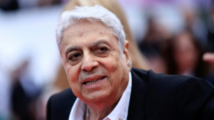 Turquie: un concert d'Enrico Macias interdit en raison de son soutien à Israël