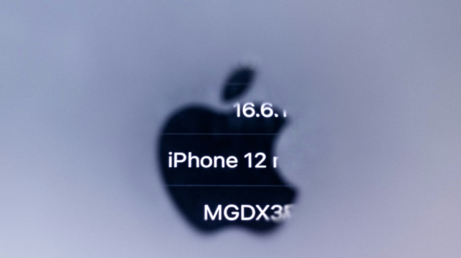 iPhone 12: la mise &agrave; jour d'Apple "disponible le 10 octobre", selon Barrot