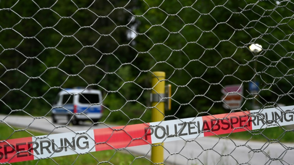 Bauarbeiter finden Leiche bei Abrissarbeiten in Hinterhof in M&ouml;nchengladbach