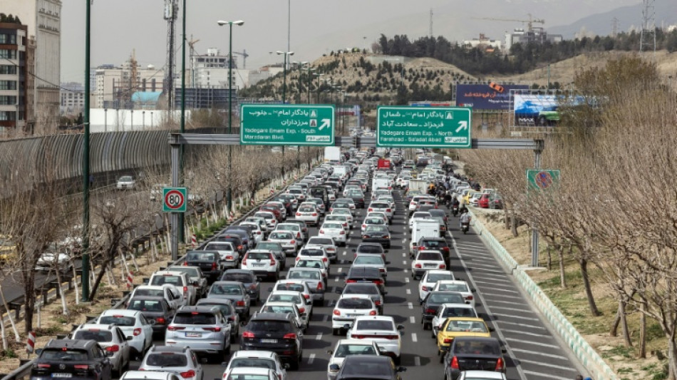 Irans Beh&ouml;rden rufen per SMS zum Verlassen von Teheran auf 