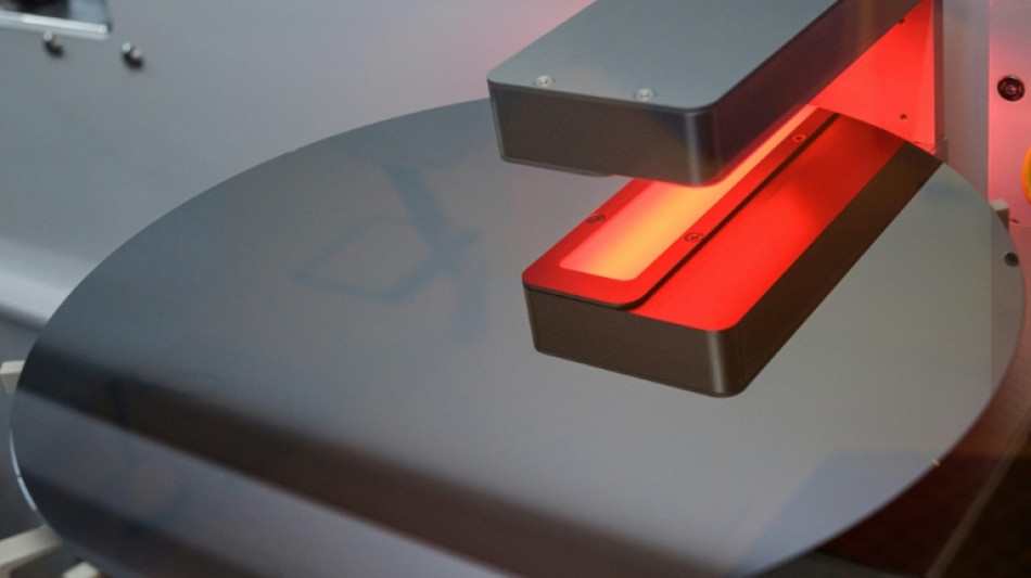 Habeck will chinesische &Uuml;bernahme von Chipfertigung von Elmos untersagen