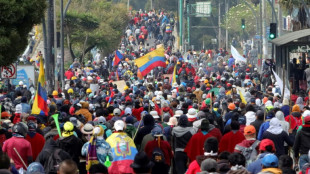 Lasso reh&uacute;sa levantar estado de excepci&oacute;n y aviva protesta ind&iacute;gena en Ecuador