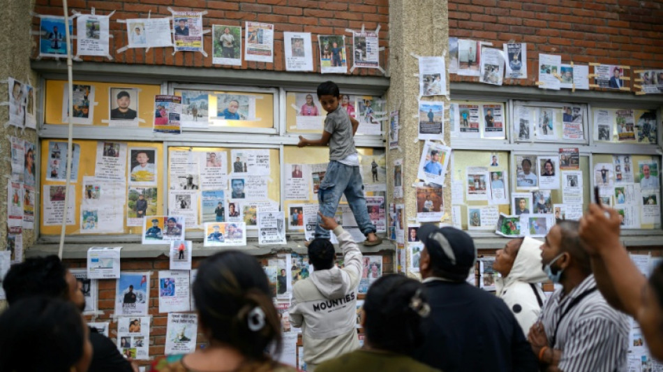 Un mur des disparus, dernier espoir des familles de retrouver leurs disparus depuis la crue