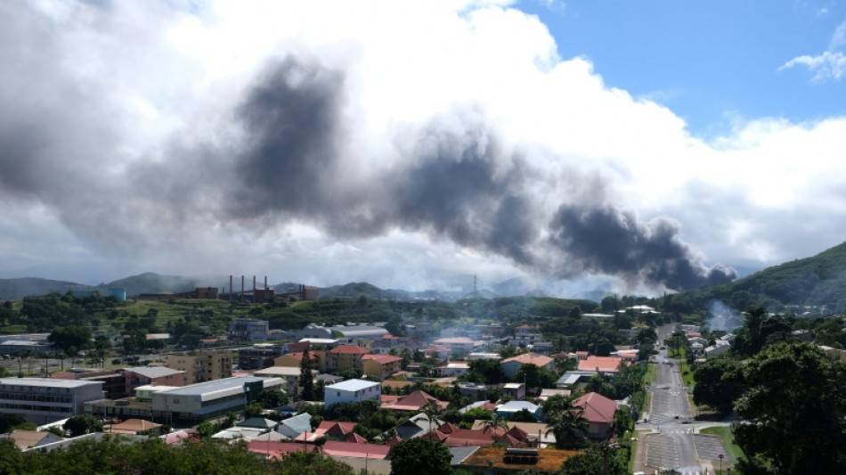 Apr&egrave;s une nuit de violences en Nouvelle-Cal&eacute;donie: couvre-feu et appel au calme des autorit&eacute;s