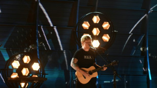 Ed Sheeran volta aos palcos em meio &agrave; pol&ecirc;mica sobre os palestinos