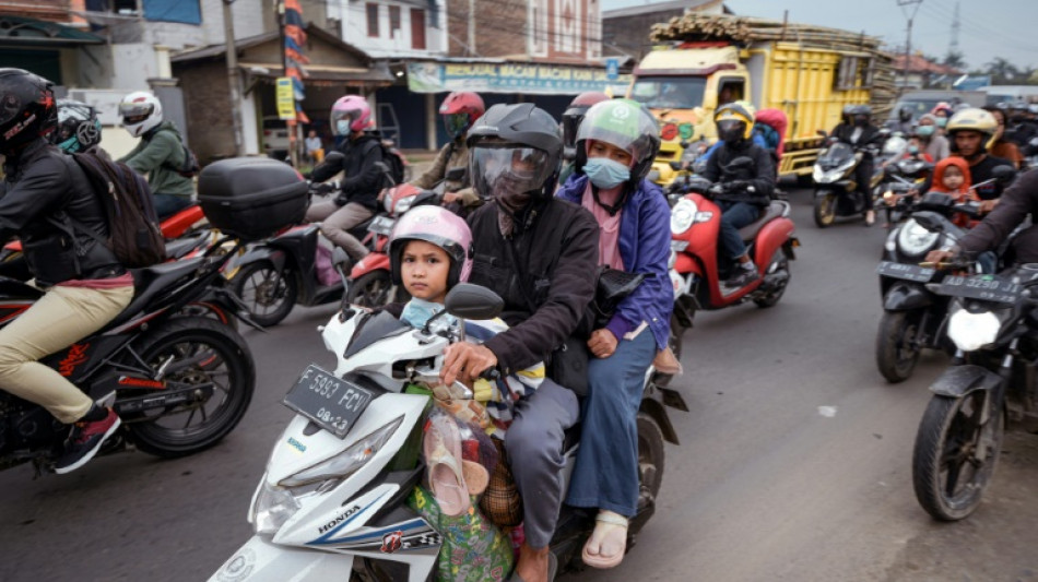 Des millions d'Indon&eacute;siens en route par la f&ecirc;te de l'A&iuml;d