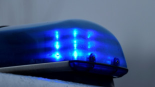 Glücklicher Ausgang von Vermisstensuche in Bayern: Kind schläft in Graben