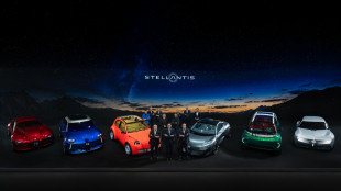 Stellantis a Parigi con 60 prodotti e 9 concept car, 'il piano sta diventando realt&agrave;'