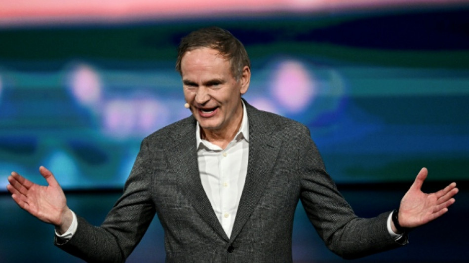 VW-Chef Blume zu m&ouml;glichen Stellenstreichungen: "Etwa die H&auml;lfte" in Deutschland