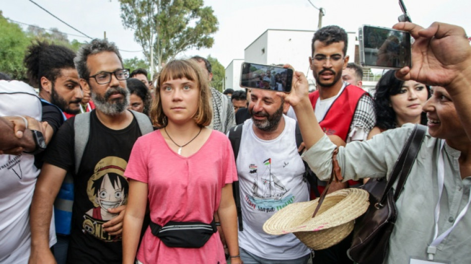 Mais de mil pessoas recebem flotilha com ajuda para Gaza na Tun&iacute;sia