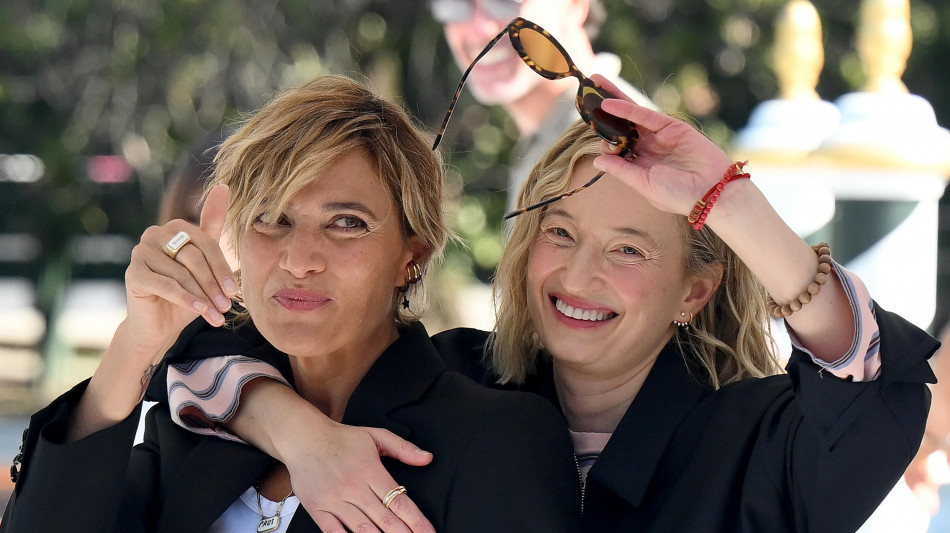 Foglietta, 'ci tolgono la dignit&agrave; di essere agenti pensanti e politici'