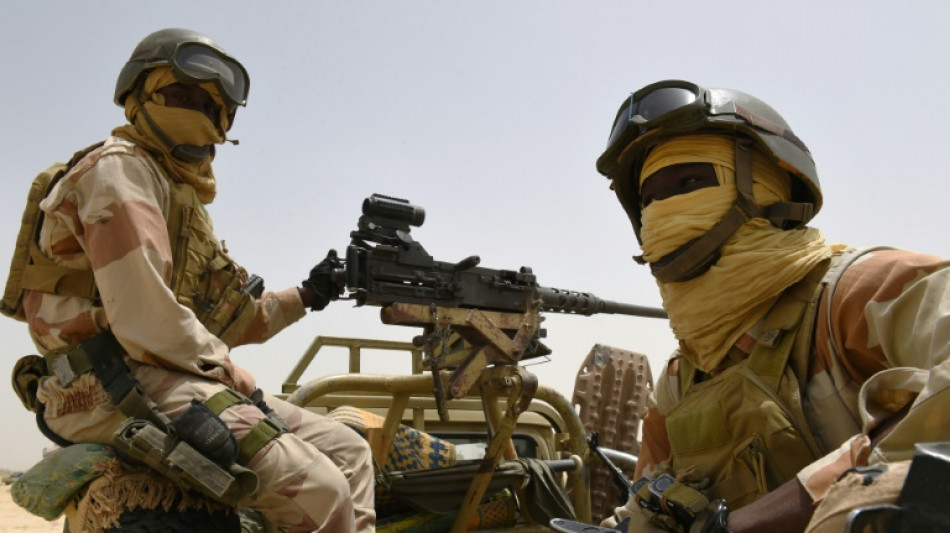 Jefes militares de &Aacute;frica occidental se re&uacute;nen para posible intervenci&oacute;n en N&iacute;ger
