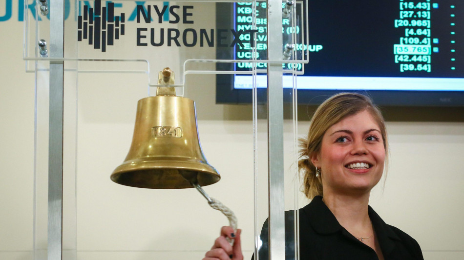 Borsa: Europa debole in apertura, Parigi -0,03%, Francoforte -1,02%