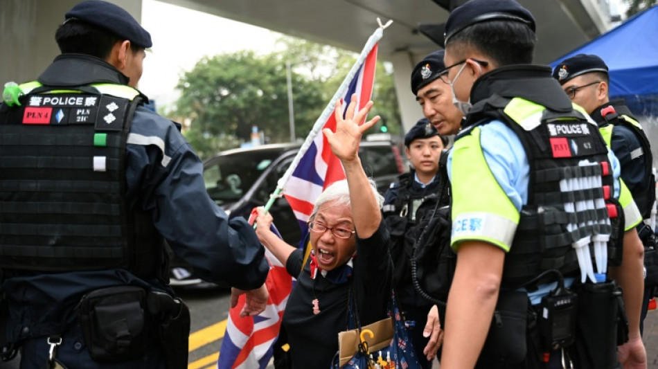 Sechs Angeklagte in Hongkong wegen der Erst&uuml;rmung des Parlaments 2019 verurteilt