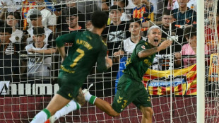 Betis vence na visita ao Valencia (1-0) e segue no alto da tabela do Espanhol