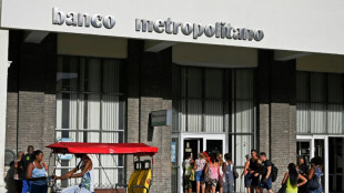 Club de Par&iacute;s pide a Cuba fijar plazos para pagar su deuda 