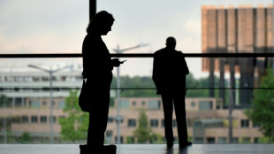 La France rate l'&eacute;ch&eacute;ance sur la transparence des salaires, mais avance un projet de loi