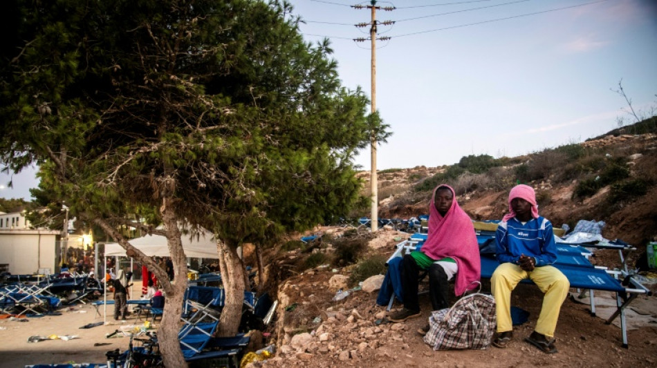 Una isla italiana, en apuros ante la oleada de migrantes que duplic&oacute; su poblaci&oacute;n