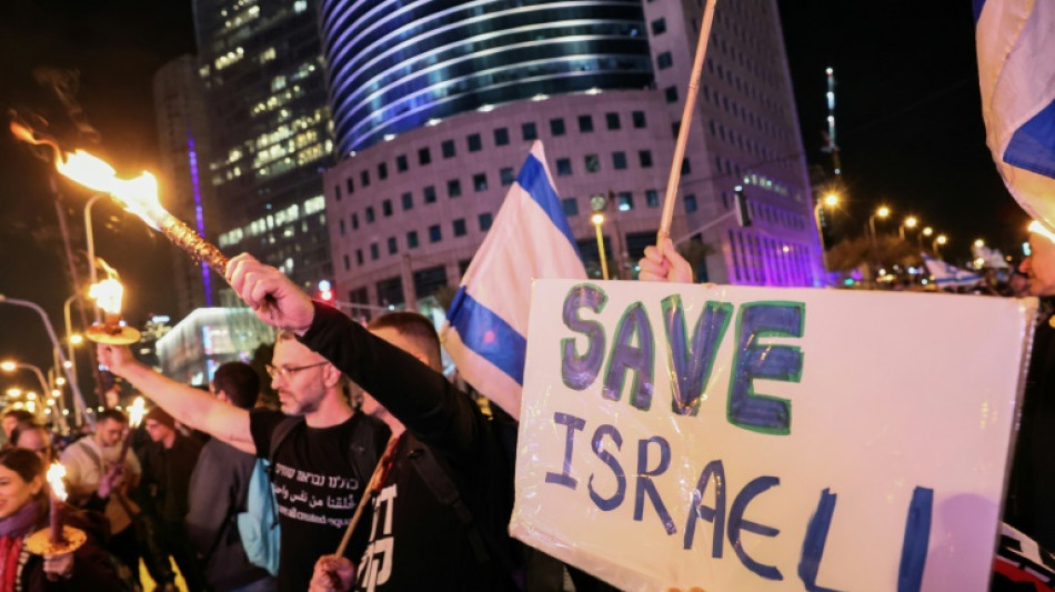Decenas de miles de israel&iacute;es se manifiestan contra el gobierno de Netanyahu