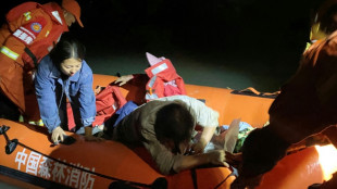 S&eacute;isme en Chine: au moins 65 morts, arm&eacute;e et pompiers mobilis&eacute;s