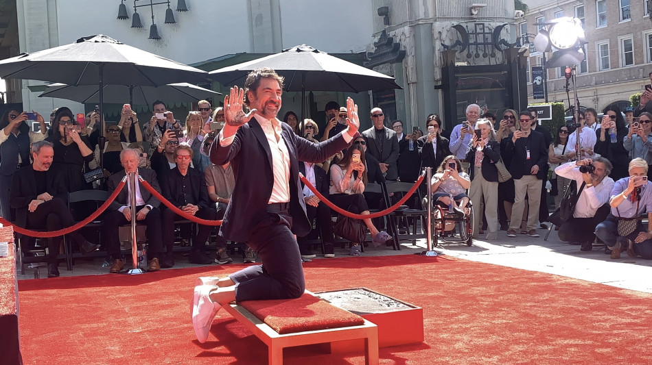 Javier Bardem lascia impronte al Chinese Theatre, 'Genocidio a Gaza ci riguarda tutti'