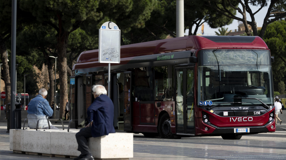 Mit precetta sciopero trasporti del 30. Usb, 'lo confermiamo